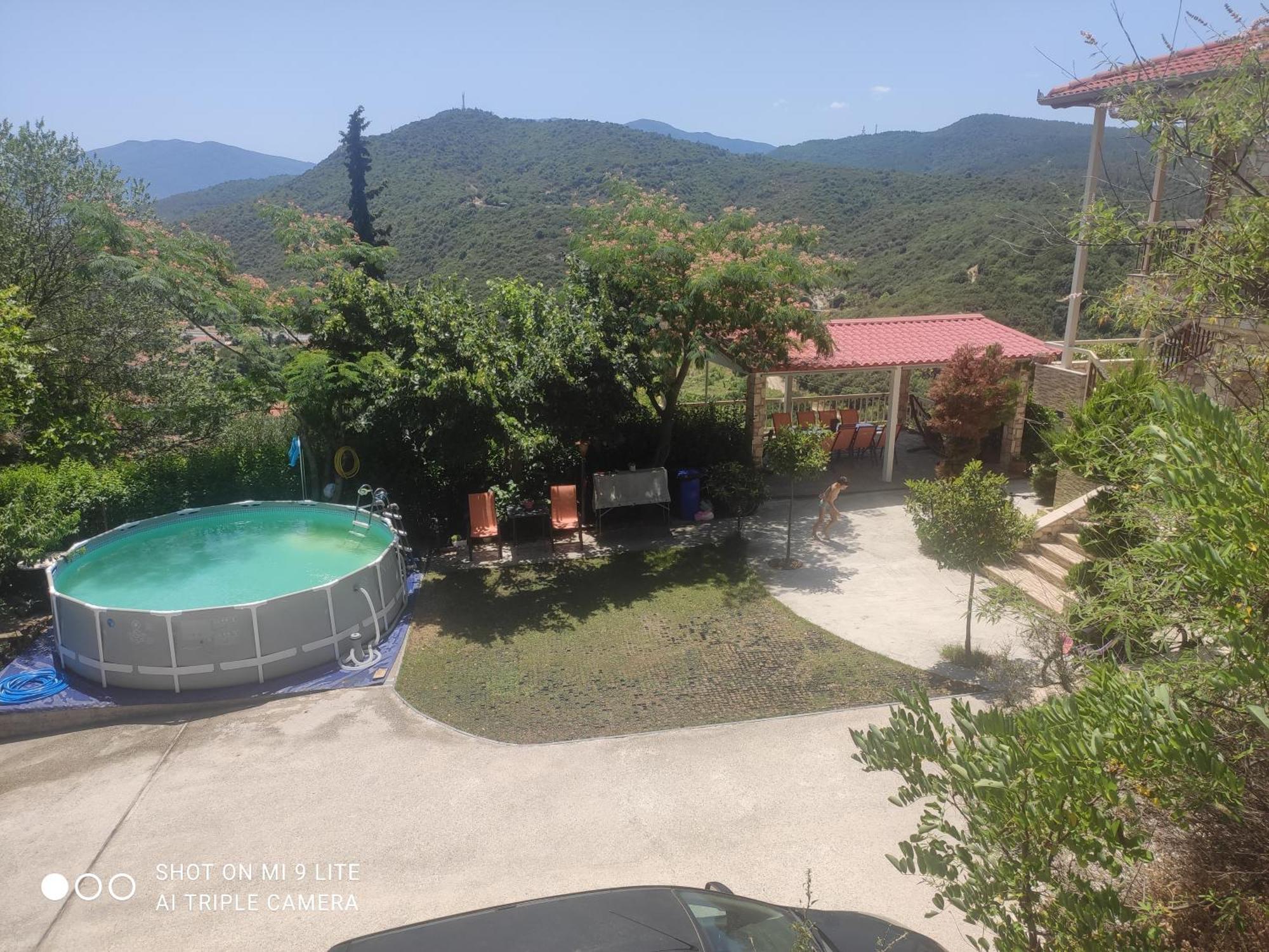 Guesthouse Zografia 브래스나 외부 사진